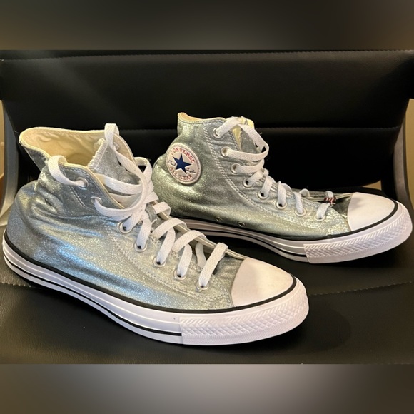 Converse Chuck Taylor All Star High metallic sneaker on white background. - Picture 1 of 7